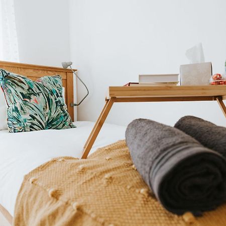 Female Guests Cosy Room Preston City Centre מראה חיצוני תמונה